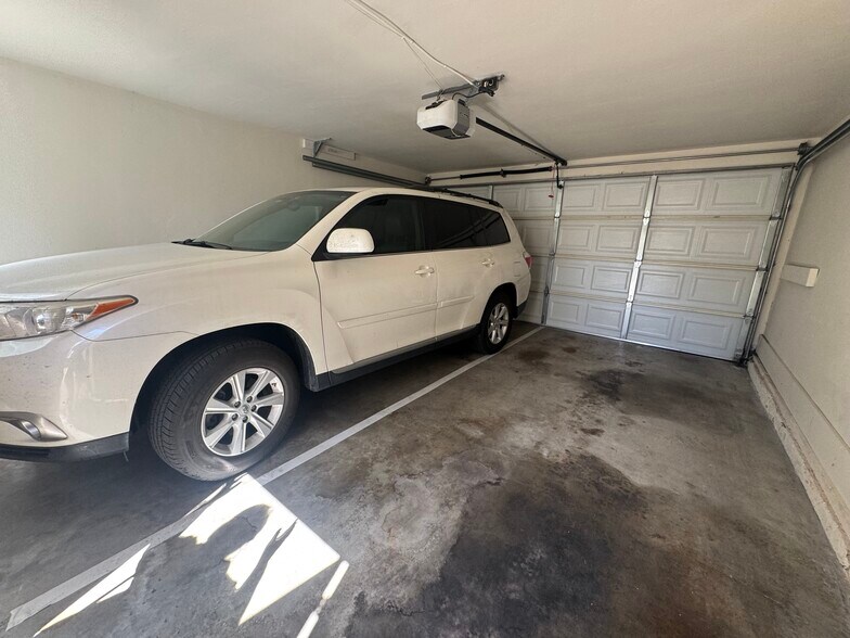 More Photos Of 1652 Oxford St, Berkeley Apartments For Sale