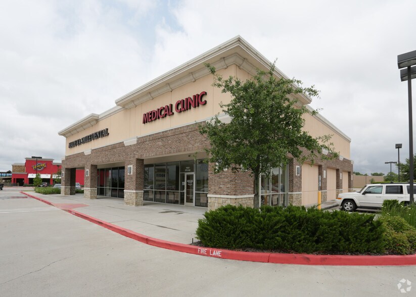More Photos Of Shadow Creek Pkwy & Hwy 2, Pearland Unknown For Lease