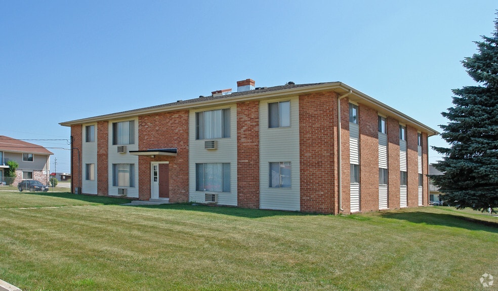 More Photos Of 3100 86th St, Sturtevant Apartments For Sale