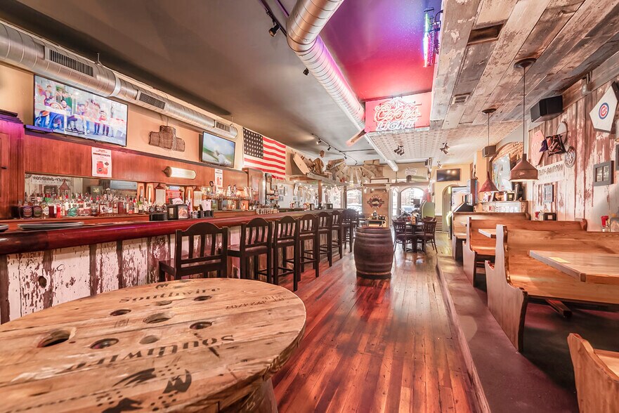 More Photos Of 1607-1609 10th St, Monroe General Retail For Sale