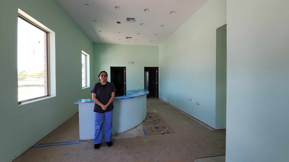 More Photos Of 1020 N Murphy Rd, Murphy Medical For Sale