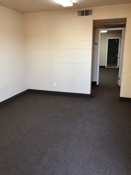 More Photos Of 1930 W Durango St, Phoenix Distribution For Lease