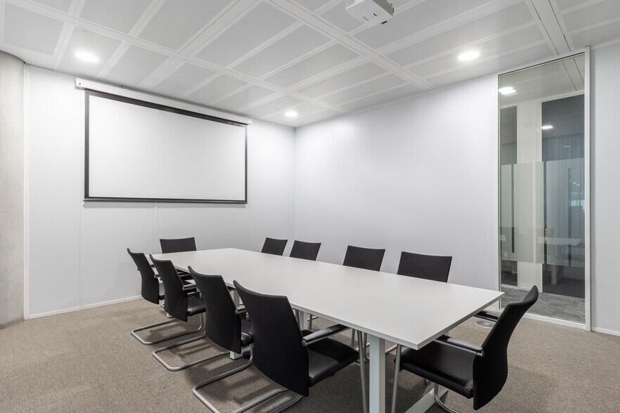 More Photos Of 566 Chiswick High Rd, London Coworking Space