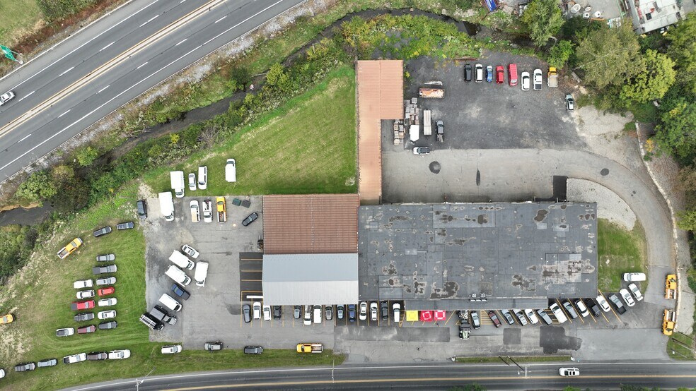 More Photos Of 2300 Wood Ave, Easton General Retail For Sale