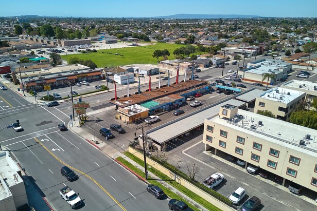 More Photos Of 14755 Bellflower Blvd, Bellflower Carwash For Sale