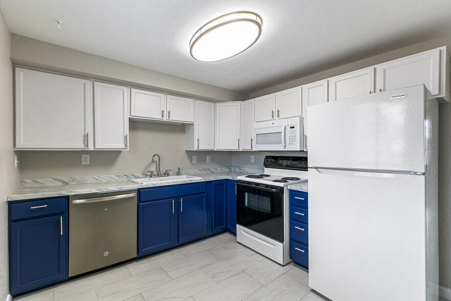 More Photos Of 4510 Everett Ct, Wheat Ridge Apartments For Sale