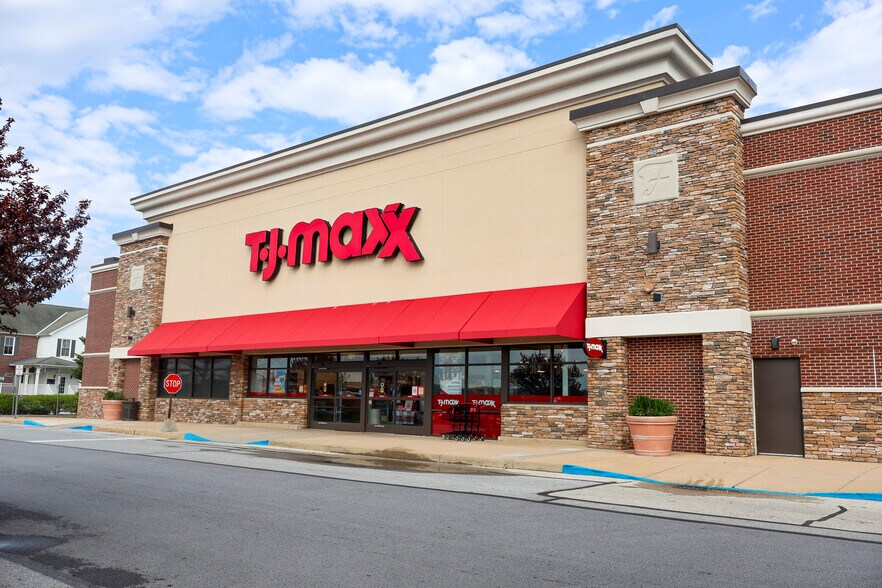 More Photos Of 101-145 E Swedesford Rd, Exton Unknown For Sale