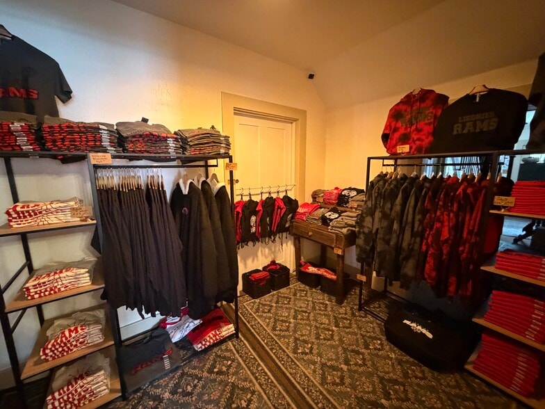 More Photos Of 138 W Main St, Ligonier Township Storefront Retail Residential For Sale