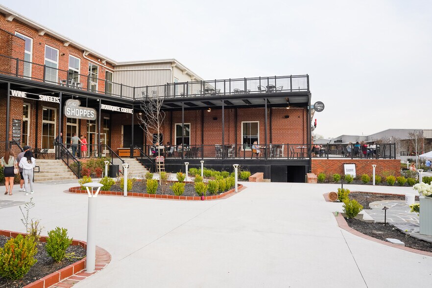 More Photos Of 225 Reformation Pky, Canton Unknown For Lease