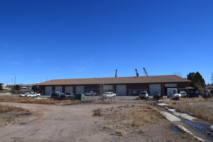 Primary Photo Of 9612 Titan Park Cir, Littleton Warehouse For Lease