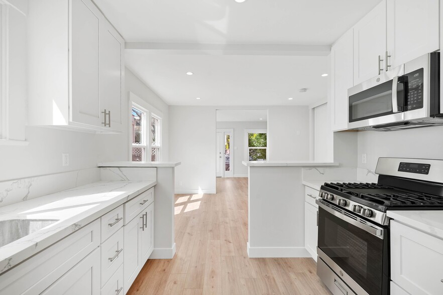 More Photos Of 522-532 Idaho Ave, Santa Monica Apartments For Sale