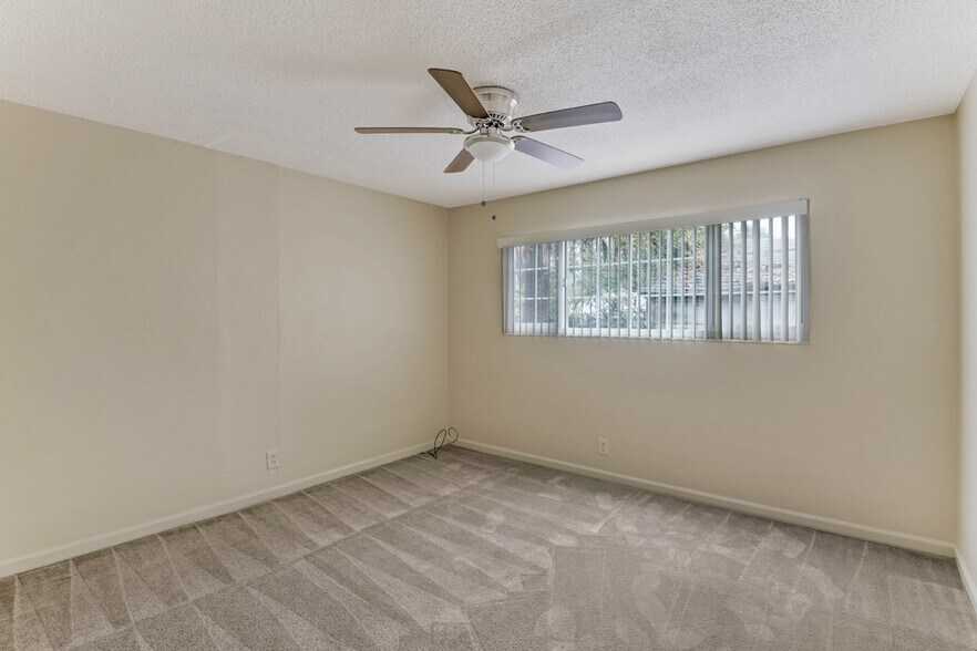 More Photos Of 7940 Bancroft Ave, Oakland Apartments For Sale