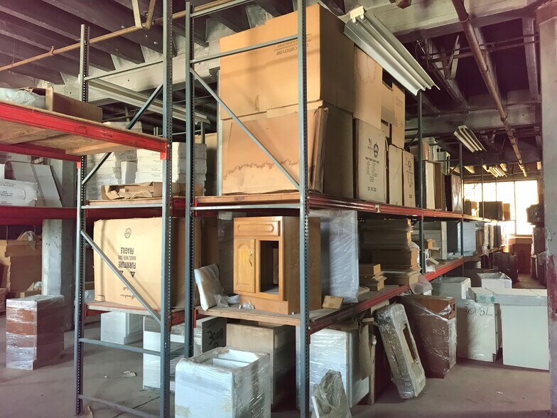 More Photos Of 2-6 Lister Ave, Newark Warehouse For Lease