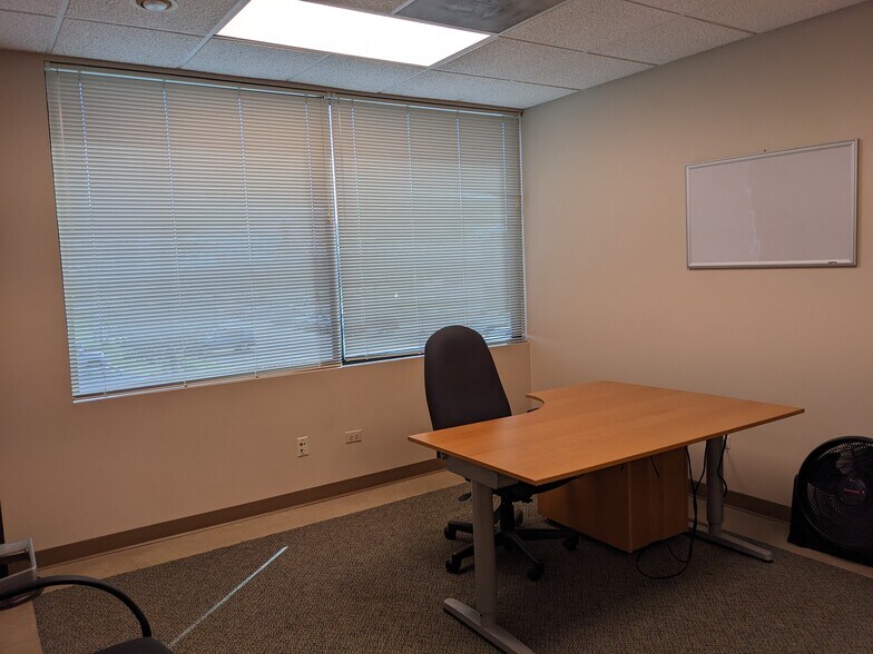 More Photos Of 1749 S Naperville Rd, Wheaton Medical For Lease