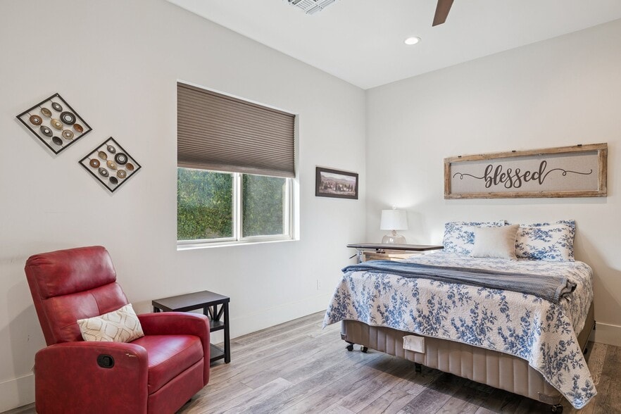 More Photos Of 3111 E Acoma Dr, Phoenix Assisted Living For Sale