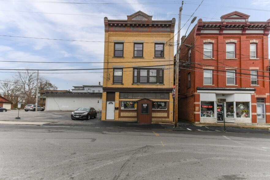 More Photos Of 38 Reid St, Amsterdam Specialty For Sale