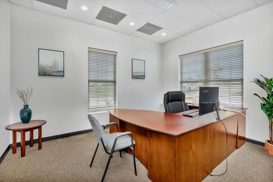 More Photos Of 5394 State Route 48, Maineville Office For Sale