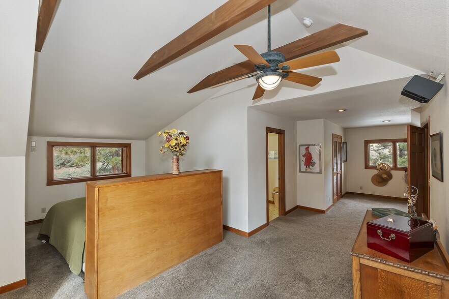 More Photos Of 39128 N Shore Dr, Fawnskin Specialty For Sale