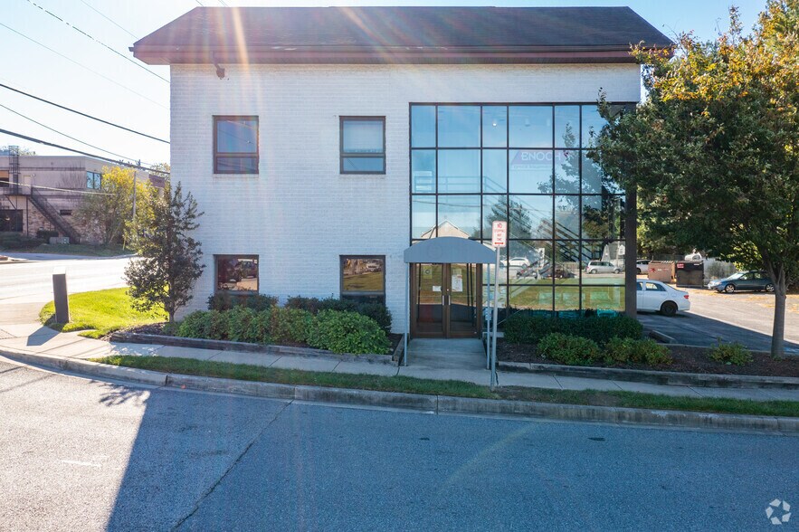 More Photos Of 2400 York Rd, Timonium Office For Lease