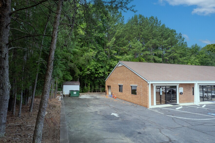 More Photos Of 621-625 Huntsman Ct, Gastonia Medical For Lease