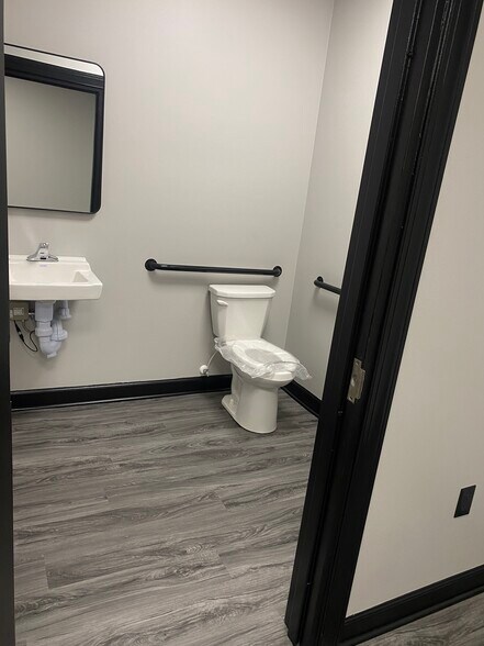 More Photos Of 7410 Coca Cola Dr, Hanover Research And Development For Lease