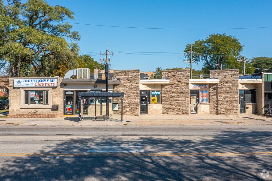 More Photos Of 2550-2558 W Peterson Ave, Chicago Office For Lease