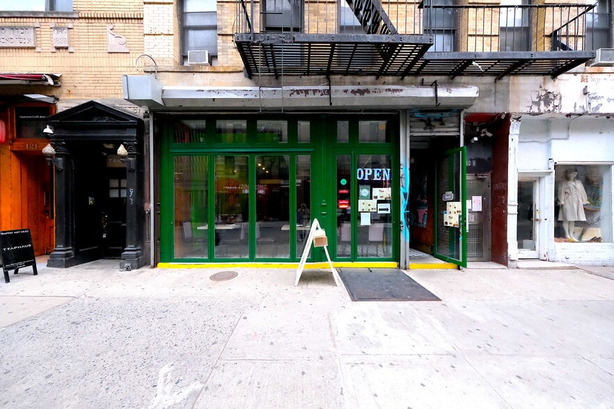 Primary Photo Of 123-125 Ludlow St, New York Apartments For Lease