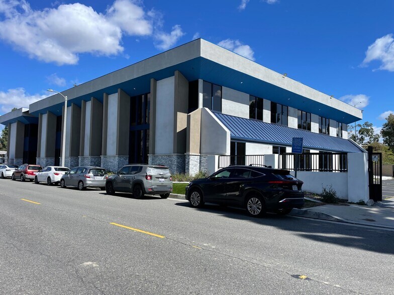 More Photos Of 171 S Anita Dr, Orange Medical For Lease