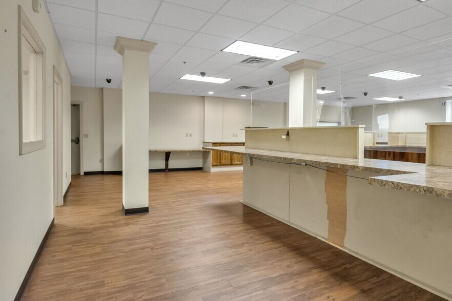 More Photos Of 2-85 Bristol Ln, Ellicottville General Retail For Lease