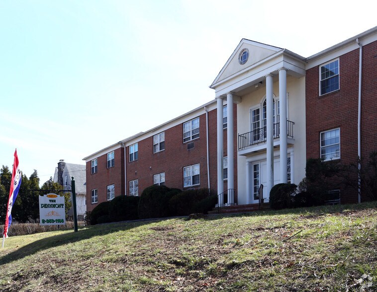 More Photos Of 34 W Montgomery Ave, Ardmore Apartments For Lease