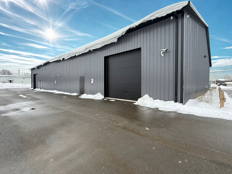 More Photos Of 6298 Dean Parkway, Ontario Warehouse For Lease