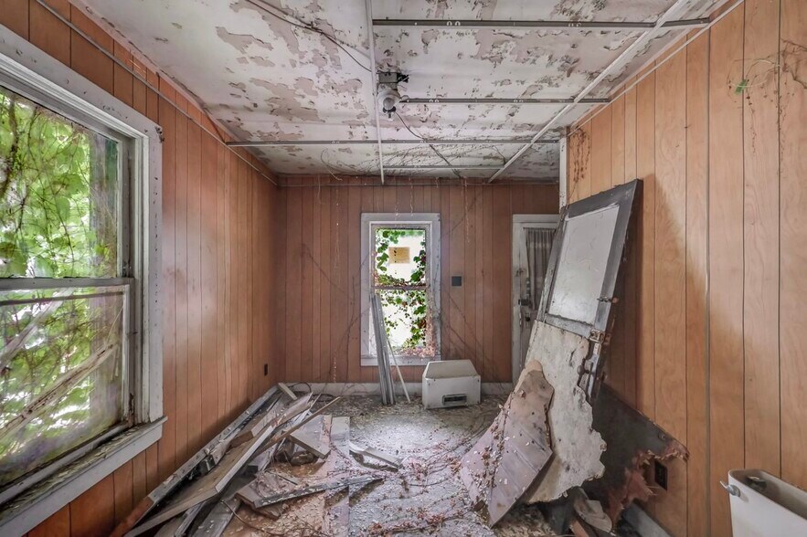 More Photos Of 317 S 10th Ave, Scranton Warehouse For Sale