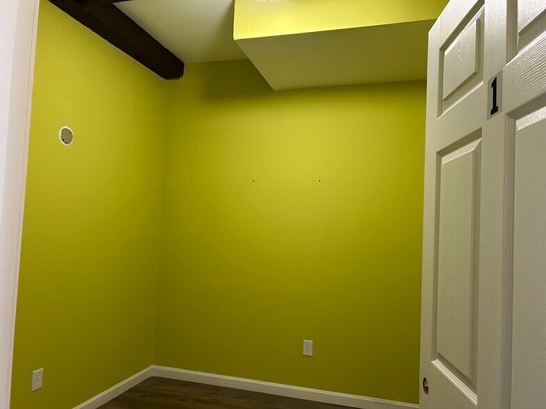 More Photos Of 527 Nantasket Ave, Hull Apartments For Lease