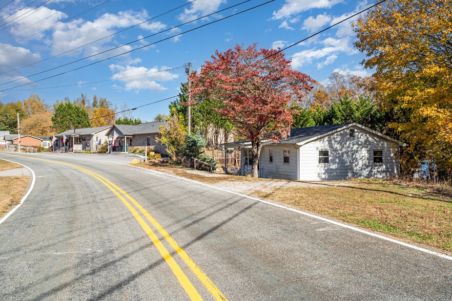 More Photos Of 2415A-2415B-2441 S Center St, Hickory Assisted Living For Sale