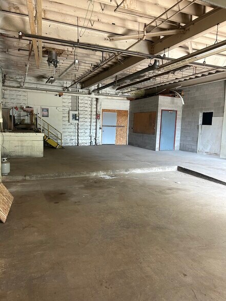 More Photos Of 545 West Ave, Rochester Warehouse For Sale