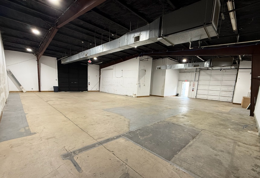 More Photos Of 15926 Cypress North Houston Rd, Cypress Industrial For Lease