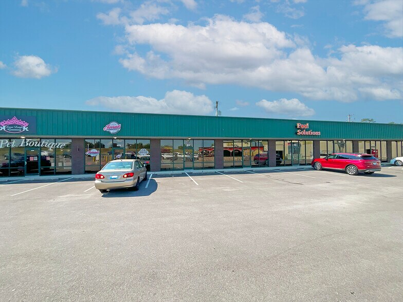More Photos Of 1000-1052 Eagle Lake Dr, Lawrenceburg Unknown For Lease