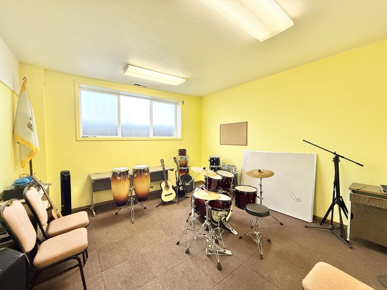 More Photos Of 303 W Clark St, Pasco Religious Facility For Sale