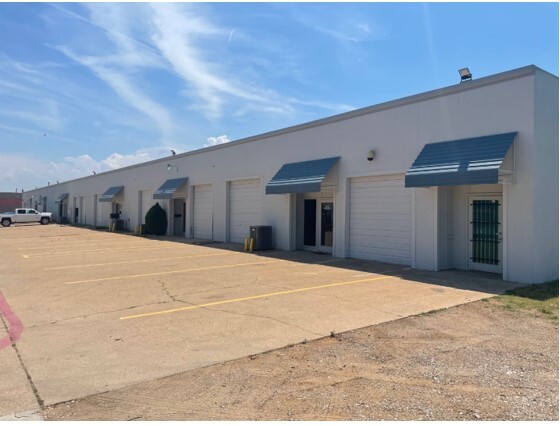 Primary Photo Of 10709 Tube Dr, Fort Worth Distribution For Lease