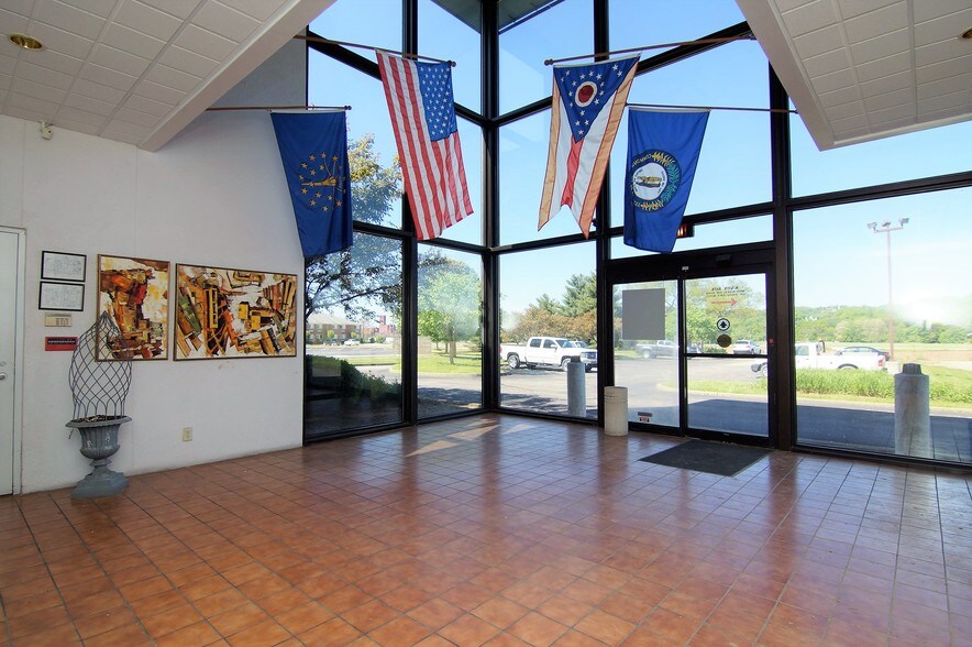 More Photos Of 555 E Eads Pky, Lawrenceburg Medical For Sale