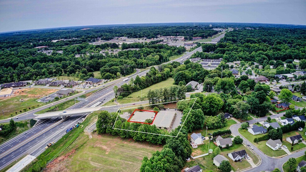 More Photos Of 1835 Davie Ave, Statesville Medical For Sale