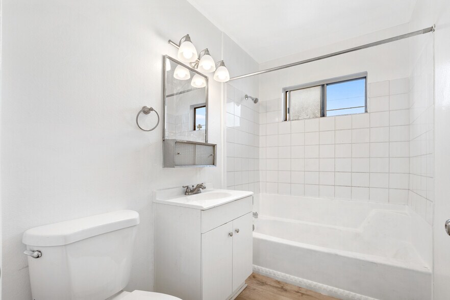 More Photos Of 2200-2204 W Slauson Ave, Los Angeles Apartments For Sale