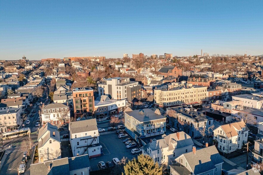 More Photos Of 71 Bow St, Somerville Apartments For Sale
