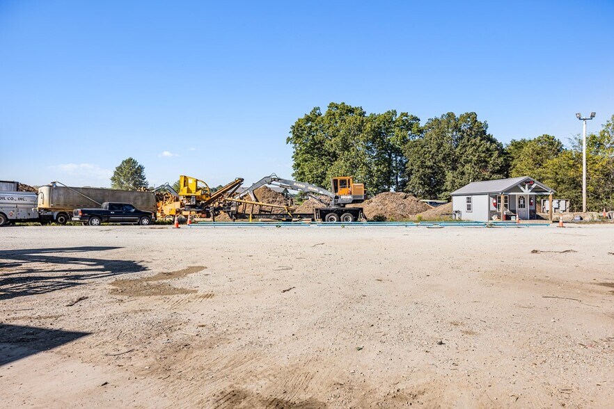 More Photos Of 2819 Highway 54, Paris Industrial For Sale