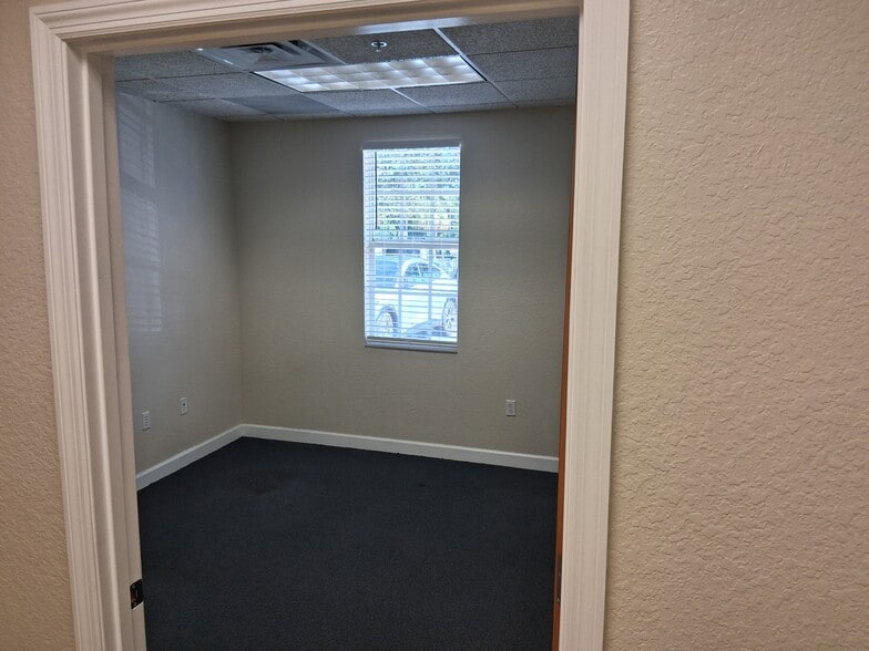 More Photos Of 5218 4th Avenue Cir E, Bradenton Medical For Lease