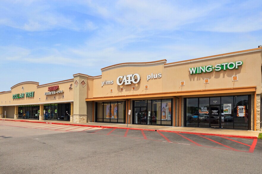 More Photos Of 1800 N Velasco St, Angleton Unknown For Lease