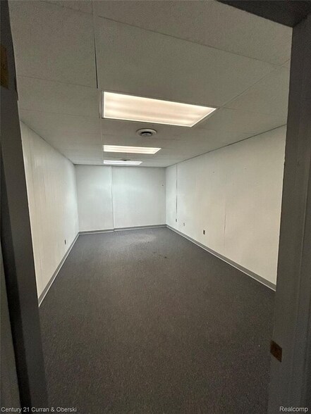 More Photos Of 26032 5 Mile Rd, Redford Township Freestanding For Sale