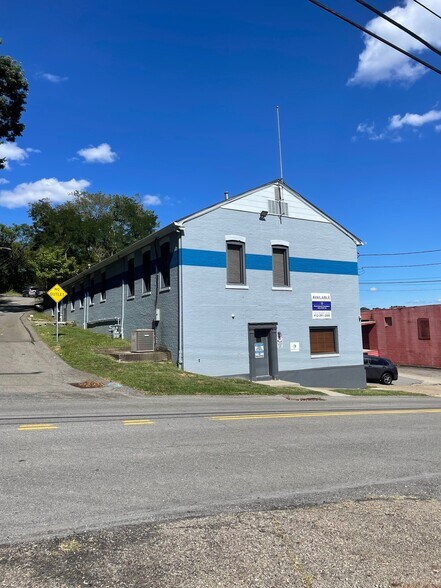More Photos Of 108 Rosslyn Rd, Carnegie Office For Sale