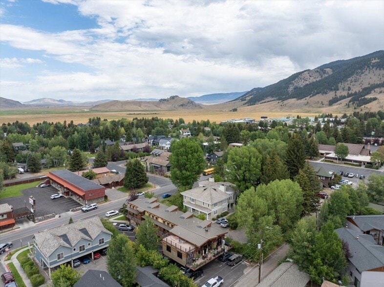 More Photos Of 320 E Broadway Ave, Jackson Office Residential For Sale