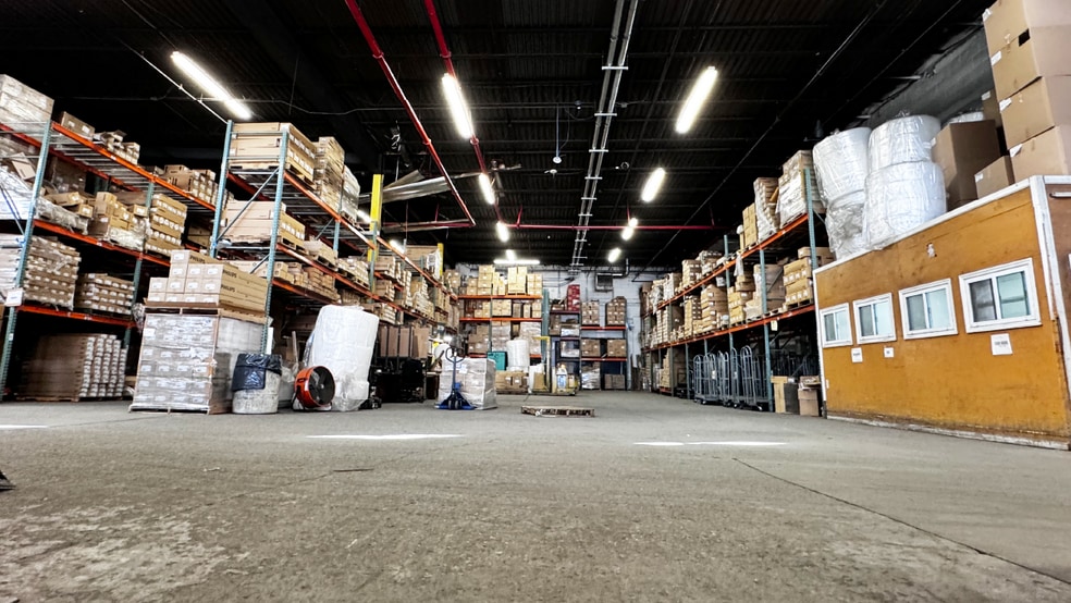 More Photos Of 744 Clinton St, Brooklyn Warehouse For Lease
